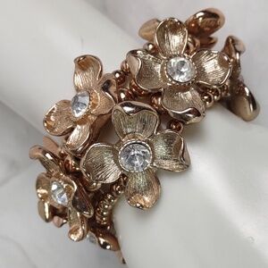 Natasha Rose Gold Dogwood Flower Stretch Bracelet
